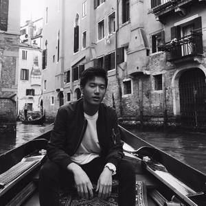 Meet your Posher, Max